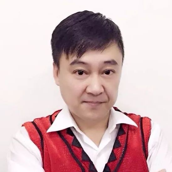 张小伟