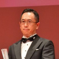 董越
