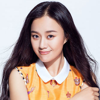 何翯