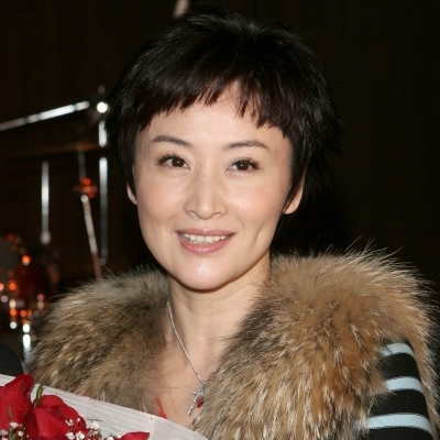 于莉