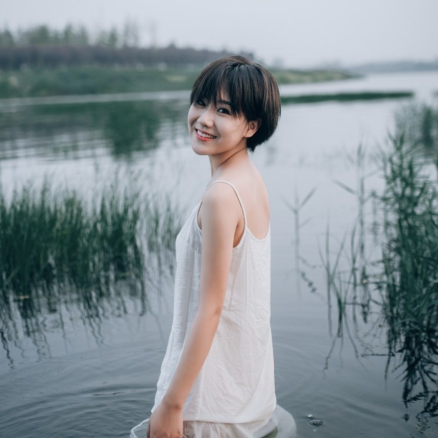 李月