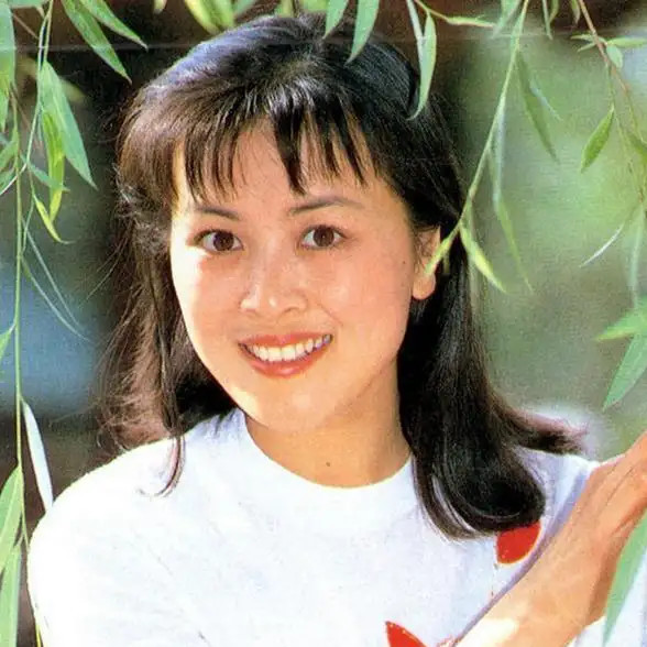 陈肖依