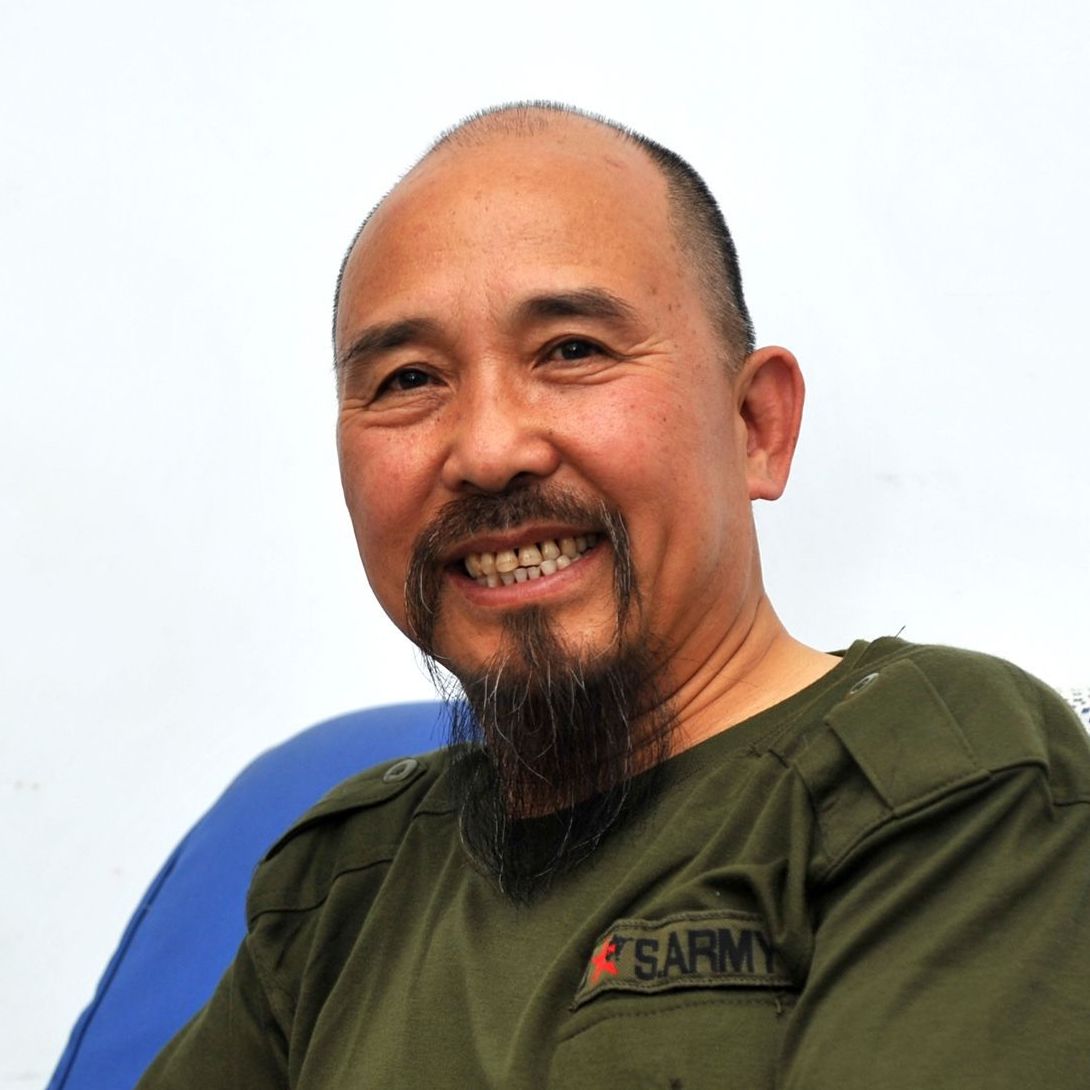 王坚定