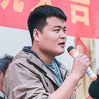 张嘉豪