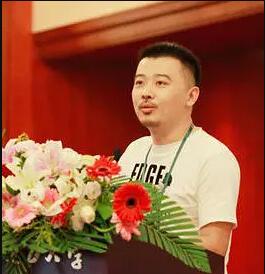 查文白