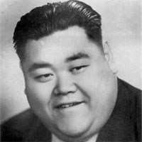 殷秀岑