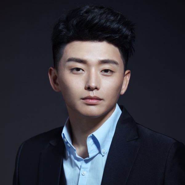 李德龙