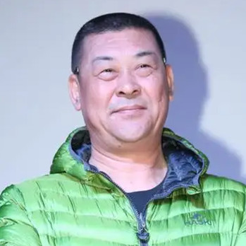 侯传皋