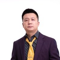 李超龙