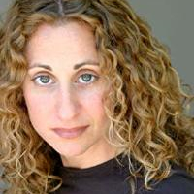 Andrea Ruth