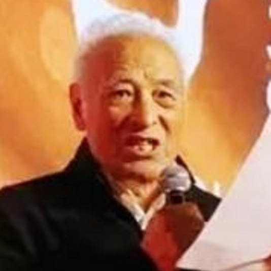 李新