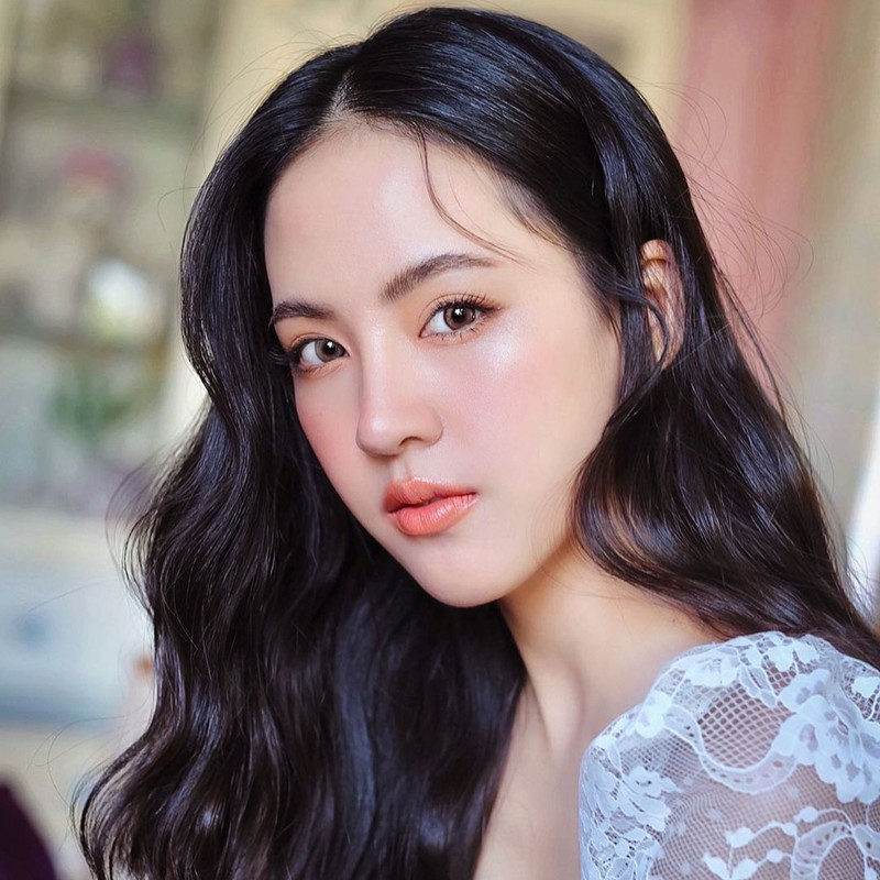 查雅妮·彩佳容