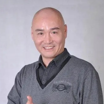 侯堃