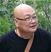凡一平