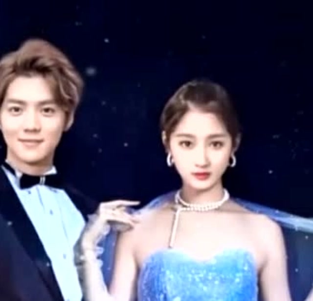 鹿晗和关晓彤的婚纱照,真的是男才女貌,太漂亮了