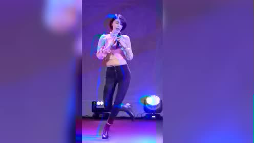 大美女权娜拉舞蹈饭拍,这身材真像样呀,喜欢