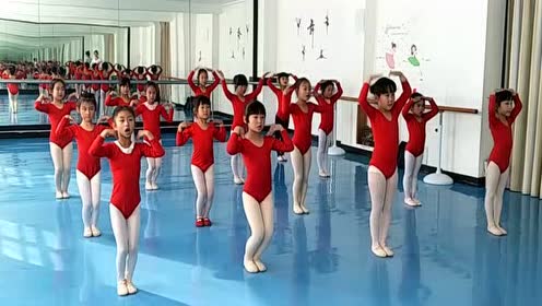幼儿舞蹈基本功姿势图
