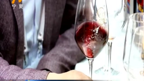 为什么喝完红酒嘴唇和舌头会变黑?