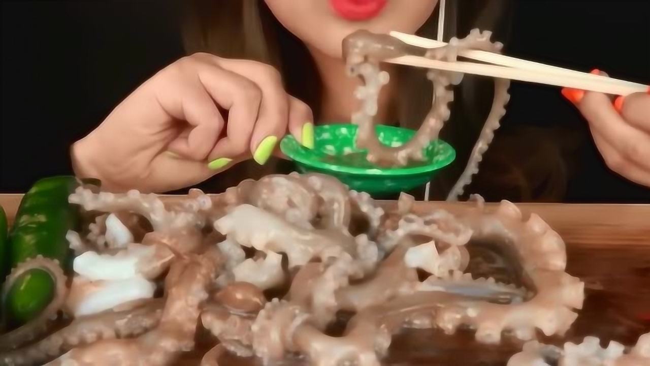 八爪鱼吃播 腾讯网