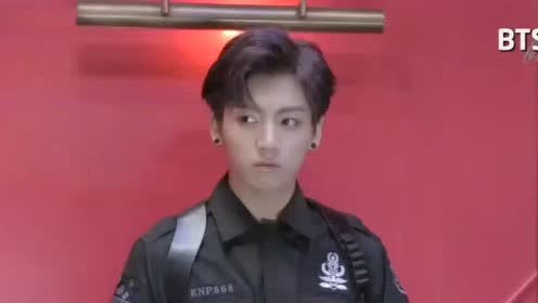 mv悲戚中文 腾讯视频