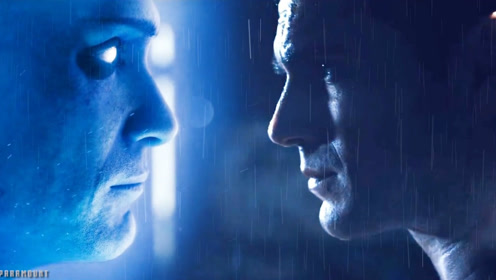超人的正义联盟 vs 曼哈顿博士的守望者,你觉得谁会更有胜算呢?