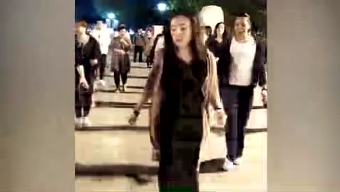 恶搞思思视频，思思现场