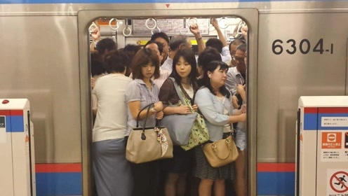 体验广州地铁,人多的怀疑人生,真同情天天挤地铁的广州上班族