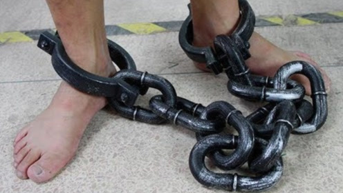我国死刑犯带的脚镣有多重?看完你别被吓到了!