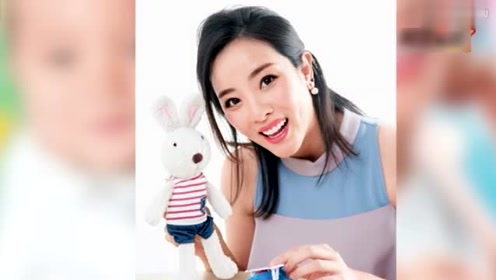 李思思二胎得子取名皮皮 素颜抱子出镜