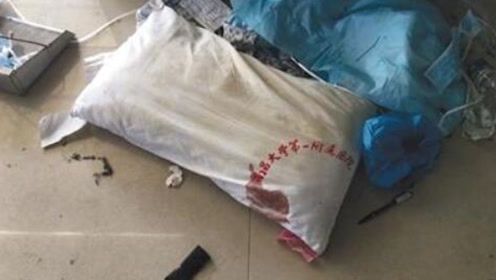 男子偏爱臭袜子的味道,结果染上…太可怕!