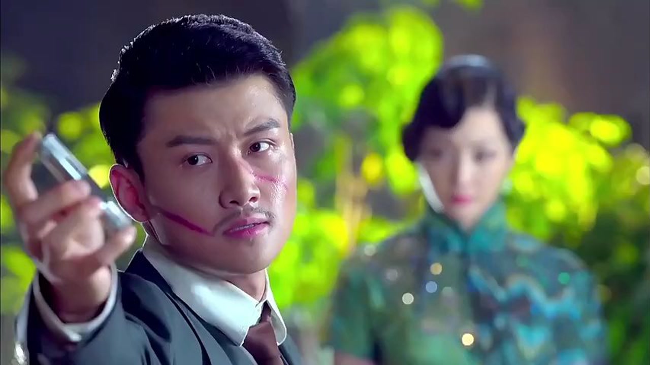 百战天狼:东姑娘的武器缠在腿上,东洋刺客偷袭,真是失算了