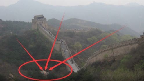长城出没"巨蛇"!千万游客见证,日:中国玩真的了