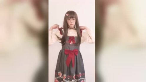 "女装大佬"的lolita裙子试穿,居然这么合身?