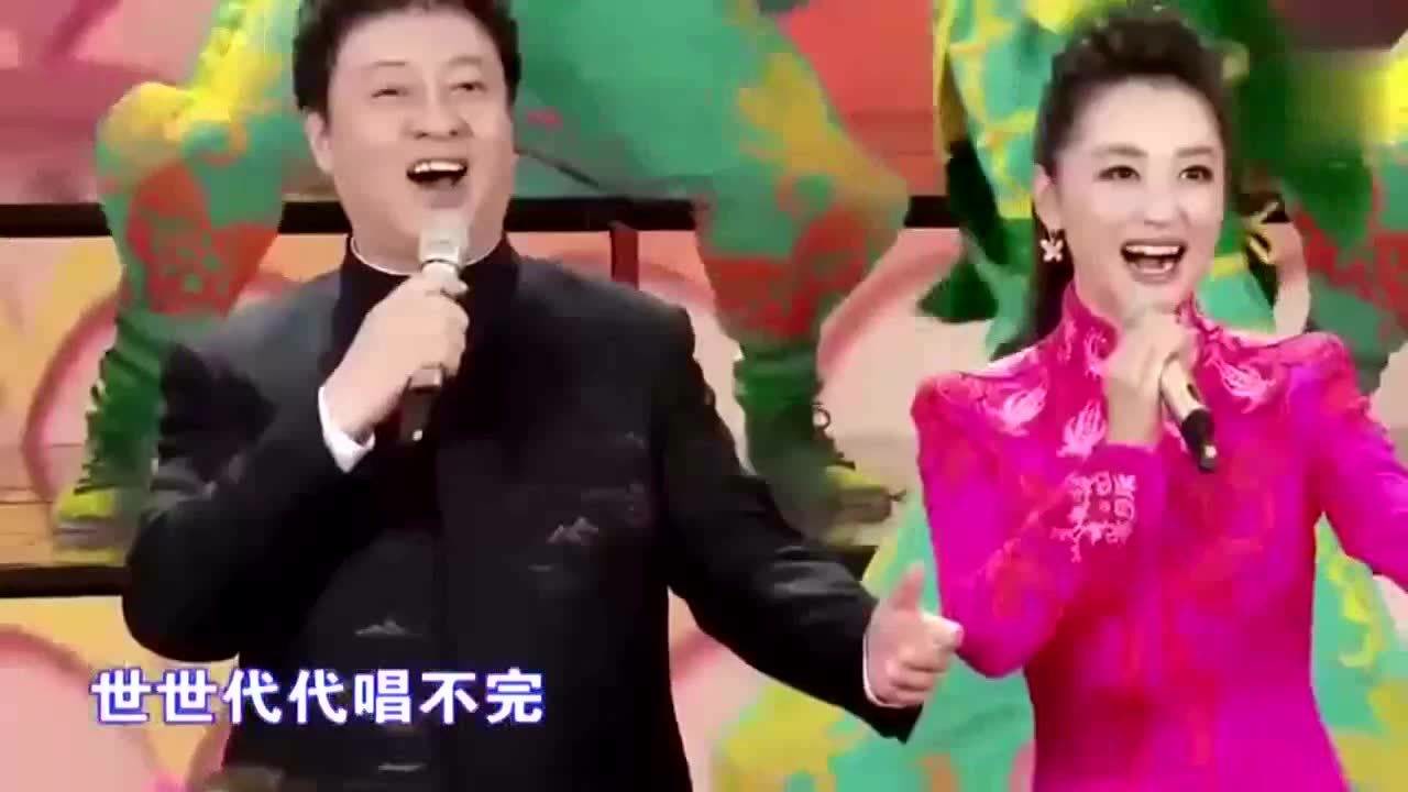 吕继宏,周旋演唱《边寨喜讯》欢快喜庆,歌声动人