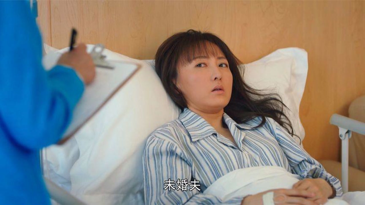 问天:江瑶才脱离危险,啸天果断推了工作,未婚夫的工作必须到