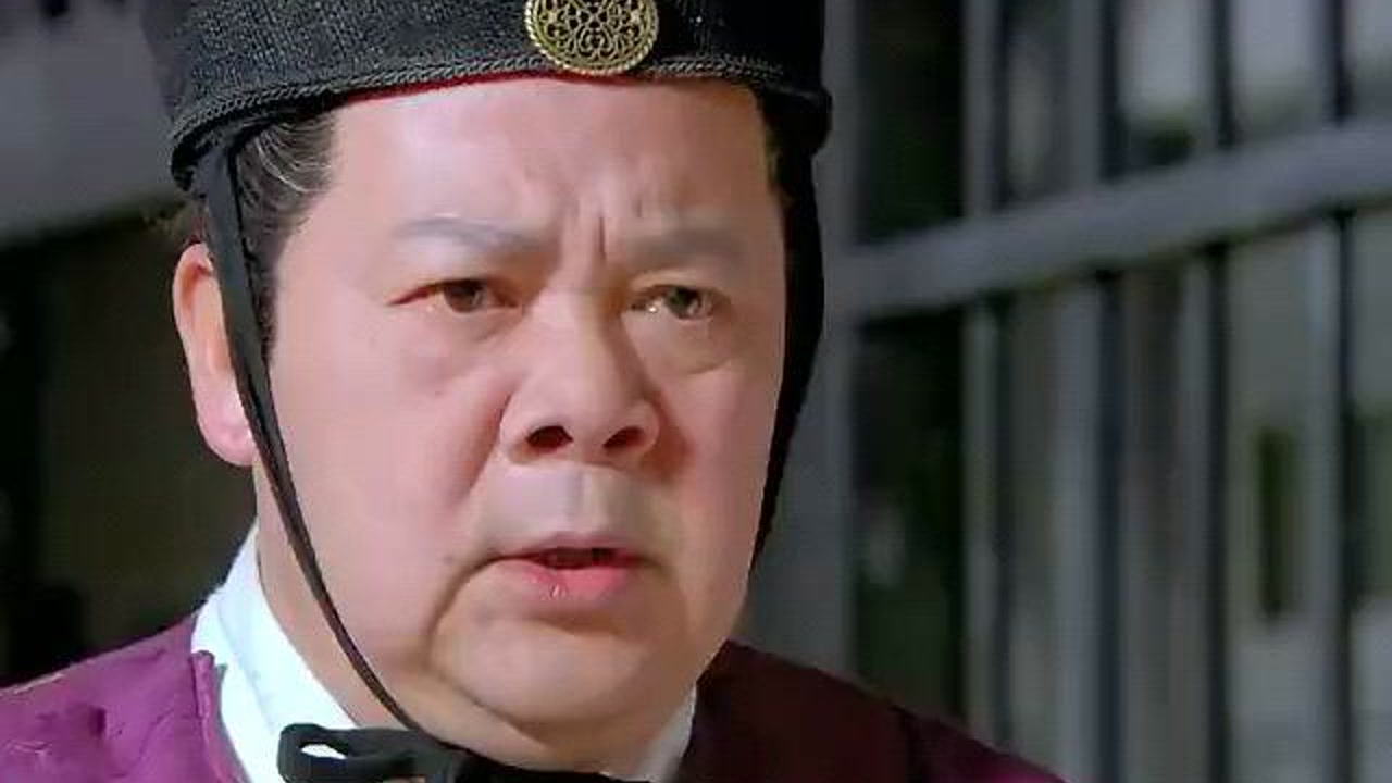 太监总管不甘心做一个无根之人,向道济下跪,竟希望道济帮他求根#影视
