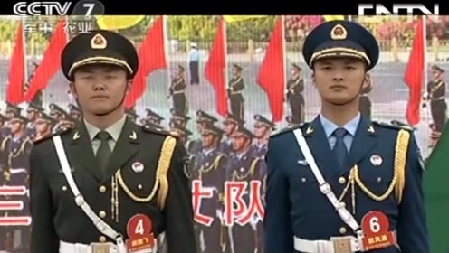 三军仪仗队:仪仗兵喊口令,竟犯下大忌,被大队长明确指出