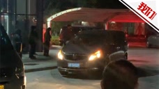 高以翔遗体在亲友护送下离开宁波 将运送回台北