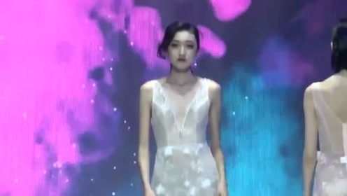 朱妍秋水伊人简谱_秋水伊人简谱 贺绿汀词曲 桃李醉春风个人制谱园地 中国曲谱网(2)