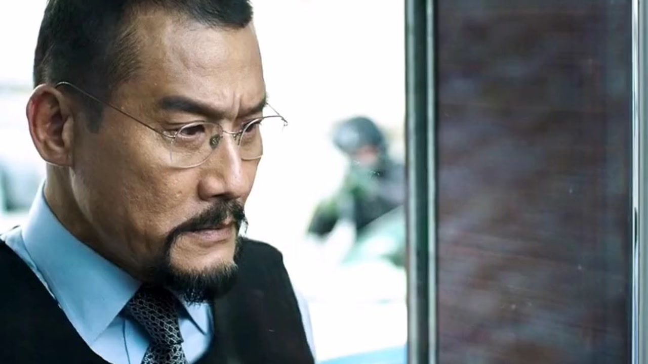 传奇影帝梁家辉,在寒战里的演技,技压群雄