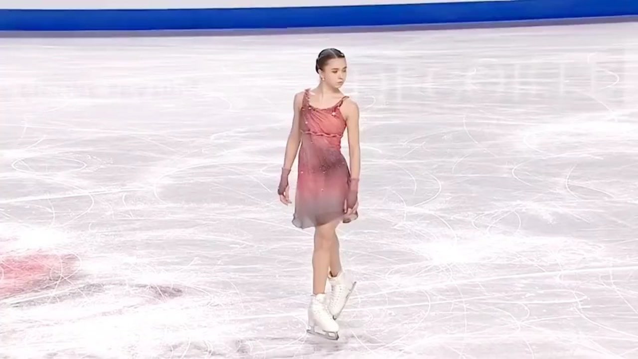 滑冰滑雪:卡米拉·瓦利耶娃,花样滑冰,视觉冲击!