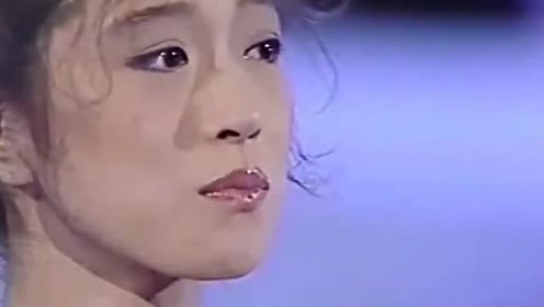 中森明菜演唱《難破船》,眼泛泪花,激起多少男人的保护欲!