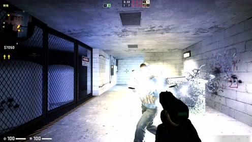 csgo:据说没有用电击枪电过人的玩家不能称之为老六