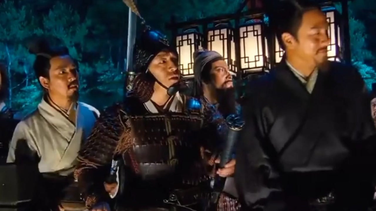 越光宝盒:没想到曾志伟还会借东风,刚借完东风,就把吃