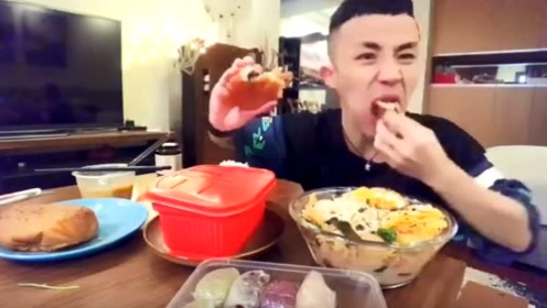 吃播光小强开吃午饭,看着这么多的肥牛就流口水,太好吃了