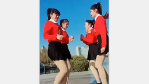 莉儿在家内衣广场舞