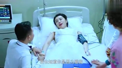 医生剪开美女内衣_美女被医生剪开衣服