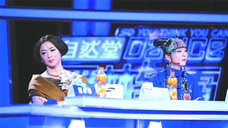 60岁杨丽萍和51岁金星近况对比,这差距真大,网友:艺术家和凡人