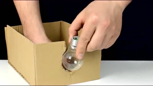 手工diy 2分钟教你用灯泡做个投影仪 腾讯视频