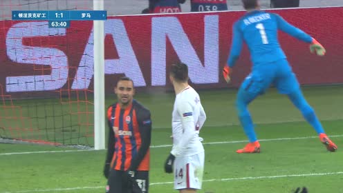 欧冠18决赛附加赛首回合：加拉塔萨雷5-2尤文图斯——下半场连丢4球，意甲劲旅阿里萨米扬球场惨案录